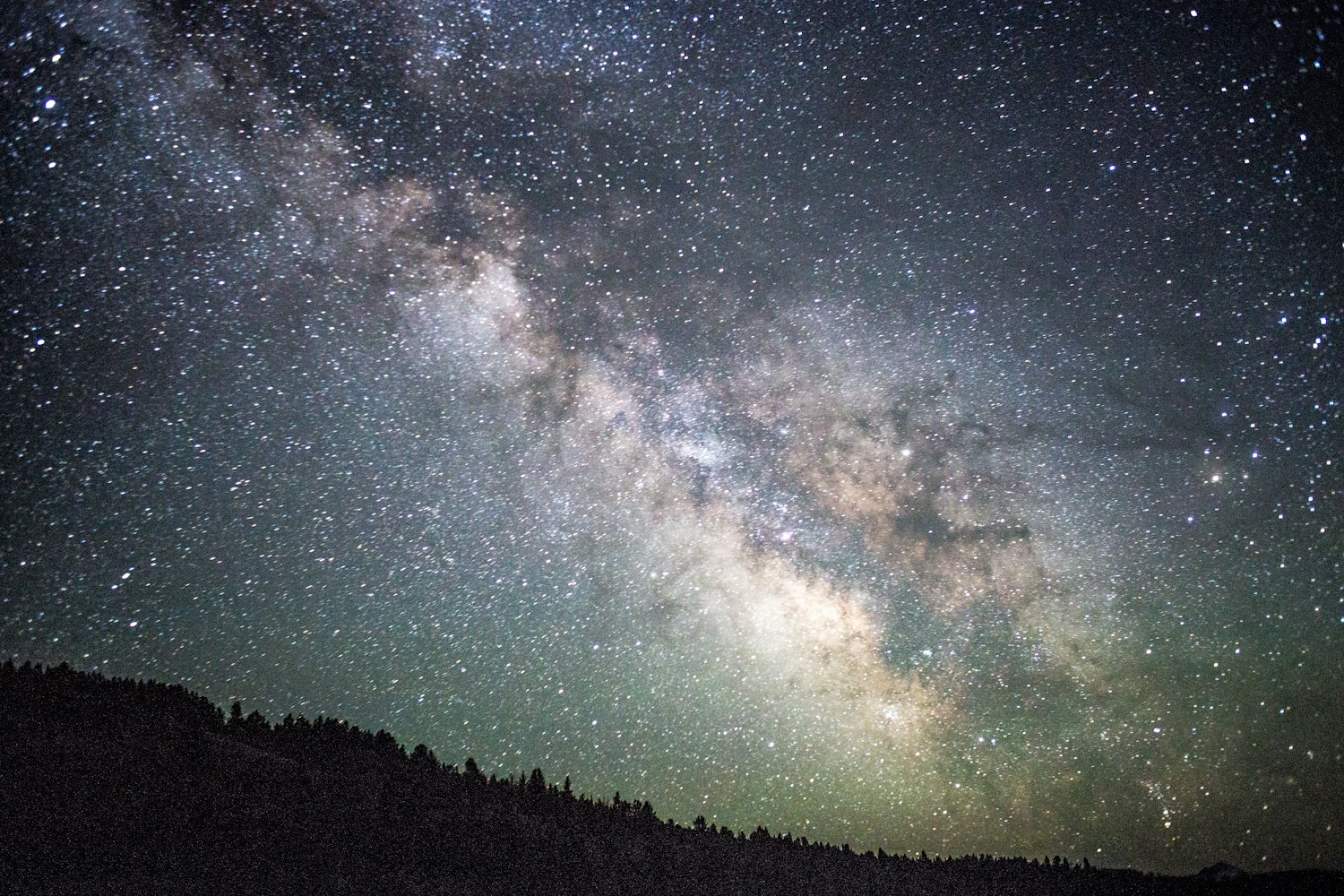 星空图片壁纸，把整个宇宙装进手机屏幕，到底有多治愈？