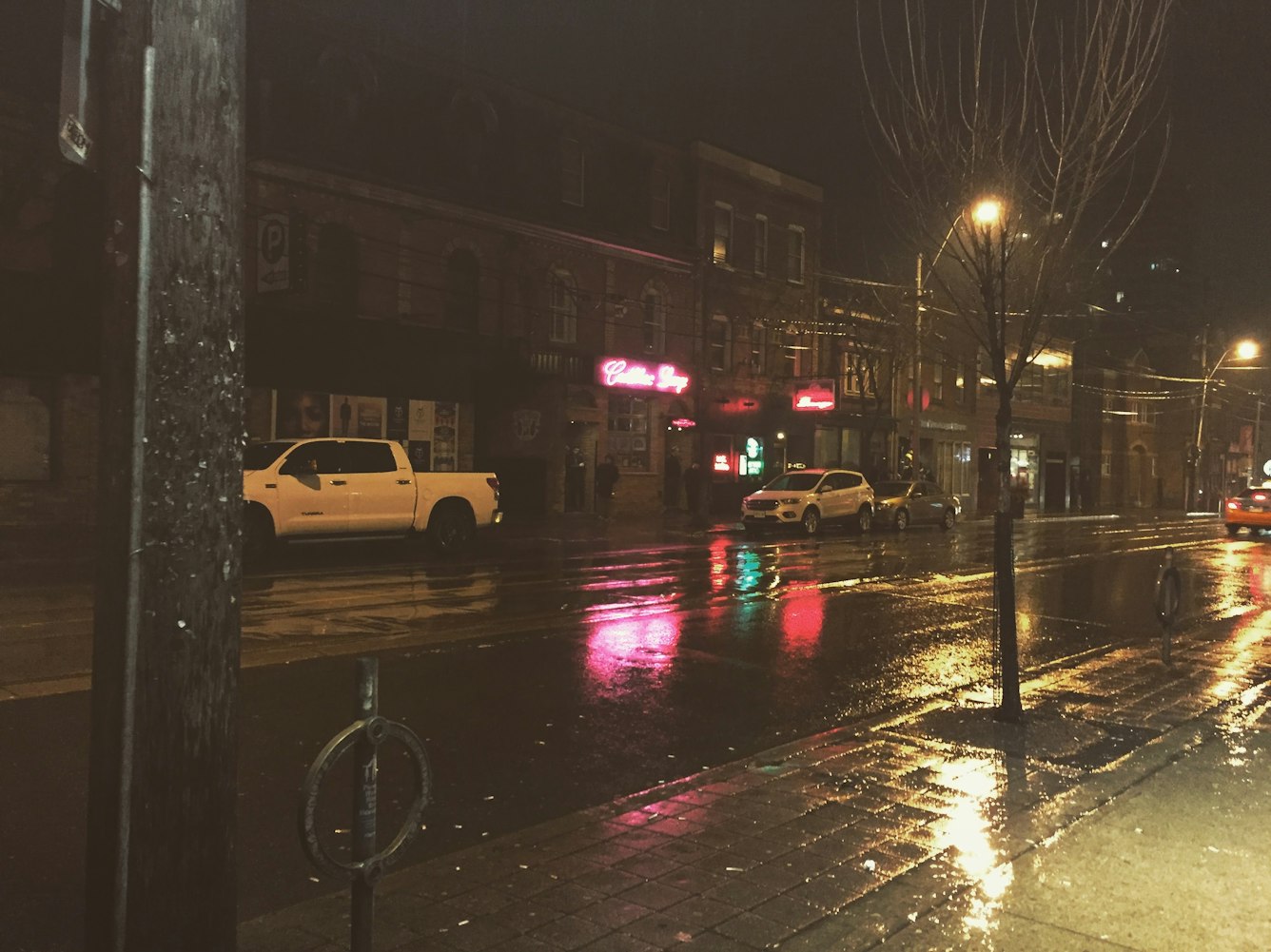 星空影院官网在线观看免费，一个影迷的深夜发现