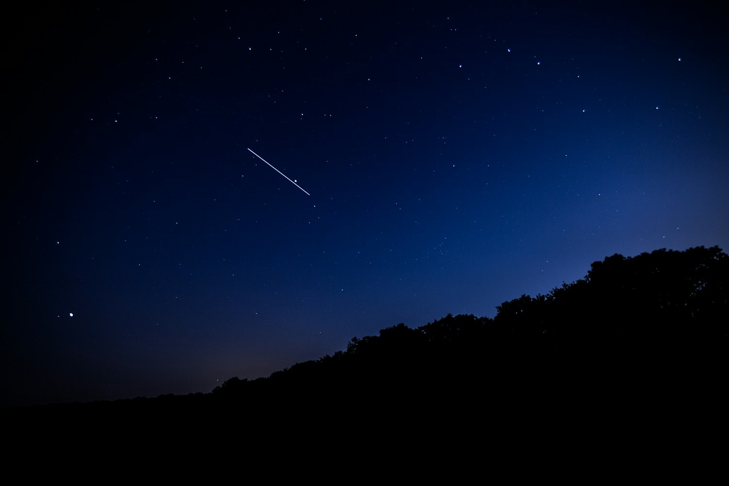 星空影院大全在线观看免费观看，一个真实影迷的深夜探索实录