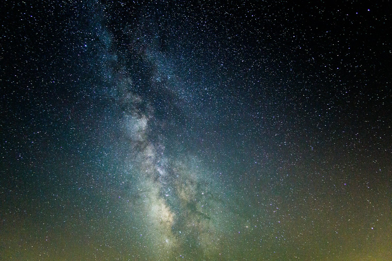 星空投影小夜灯，把银河搬进卧室，每个夜晚都是一场宇宙漫游